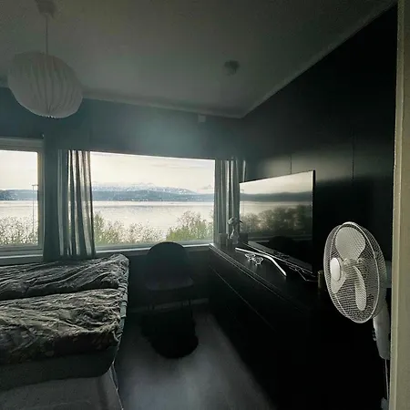 With Sea View Leilighet *